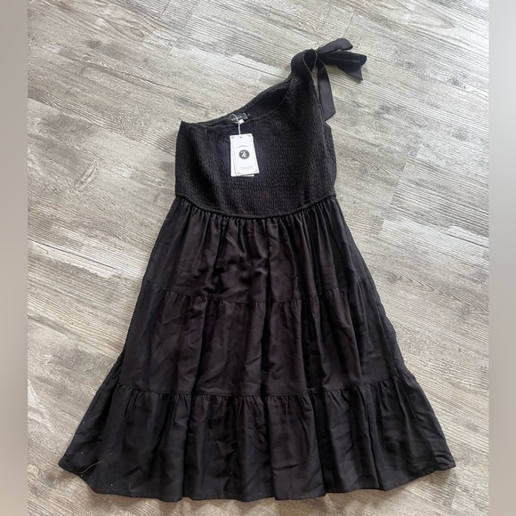 NWT Zessica one shoulder dress in black size L - Picture 1 of 3